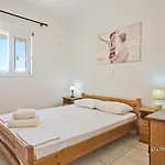 Albatros & Apartamento Lefkos (Karpathos)