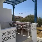 Albatros & Apartamento Lefkos (Karpathos)