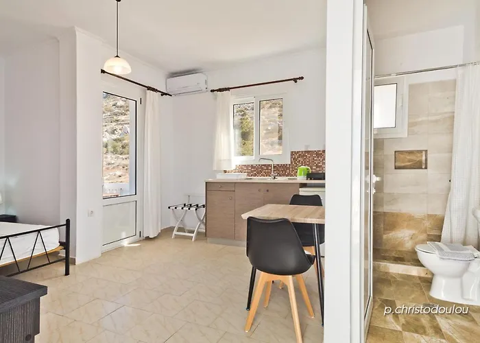 Albatros & Lefkos (Karpathos)